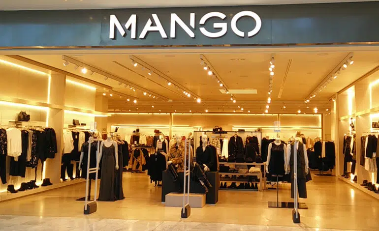 Mango : ce très beau pull en maille que toutes les femmes s’arrachent !