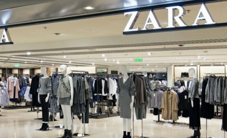 Zara : Ce jean des années 70 qui rend toutes les amatrices de mode dingues durant cet automne 2022 !