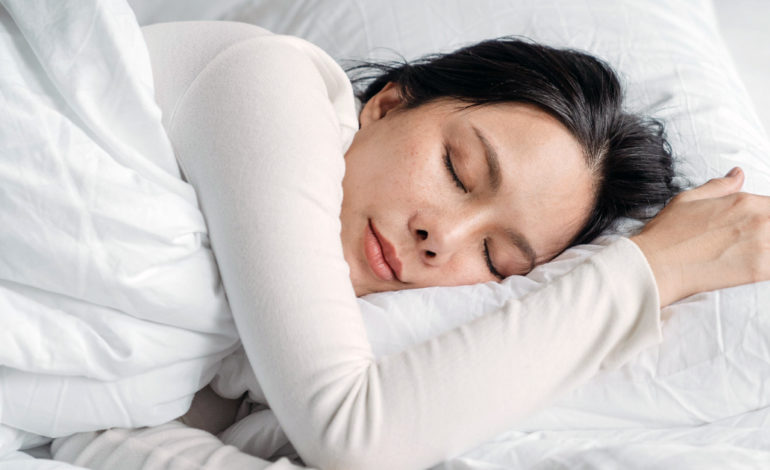 Sommeil : Comment faire pour être certain de bien dormir même en cas de forte chaleur cet été ?