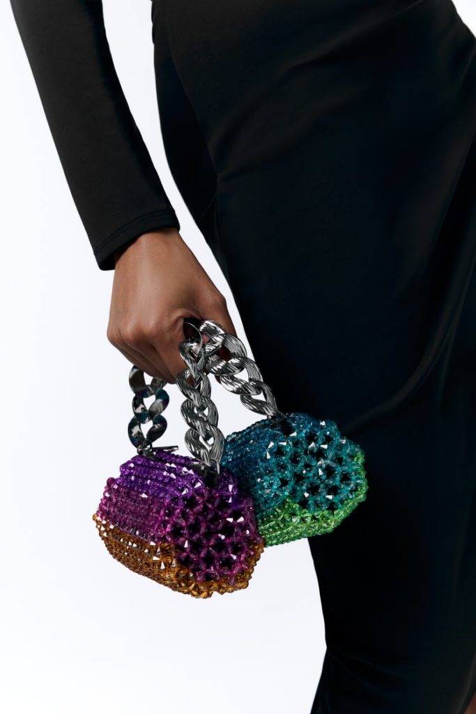 Un mini sac parmi les plus beaux sacs Zara de l'année