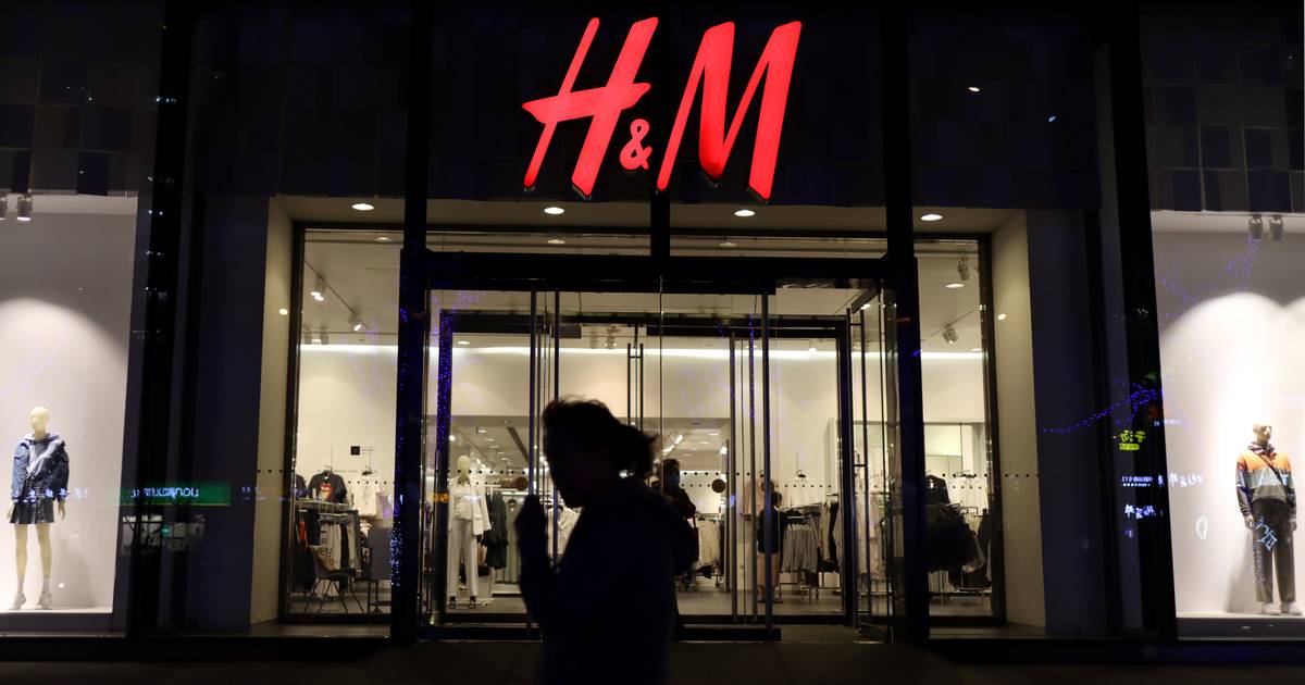 H&M : La marque de vêtements lance une collection de vestes ultra tendances pour la fin de l’été 2022 !