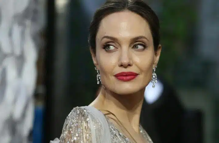 Angelina Jolie : L'actrice américaine s'est-elle réconciliée avec son ex-mari, les fans ont des doutes !