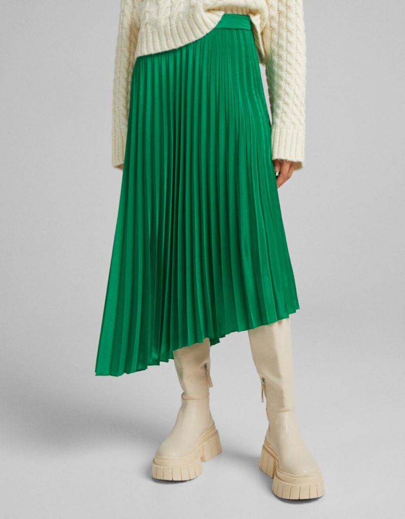 Une jupe Bershka parmi les jupes plissées de l'hiver