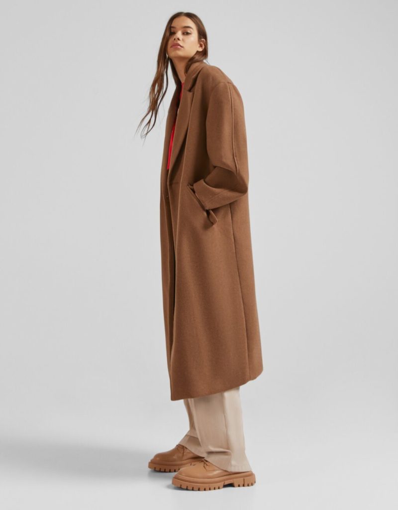 Un manteau Bershka parmi les plus beaux manteaux camel