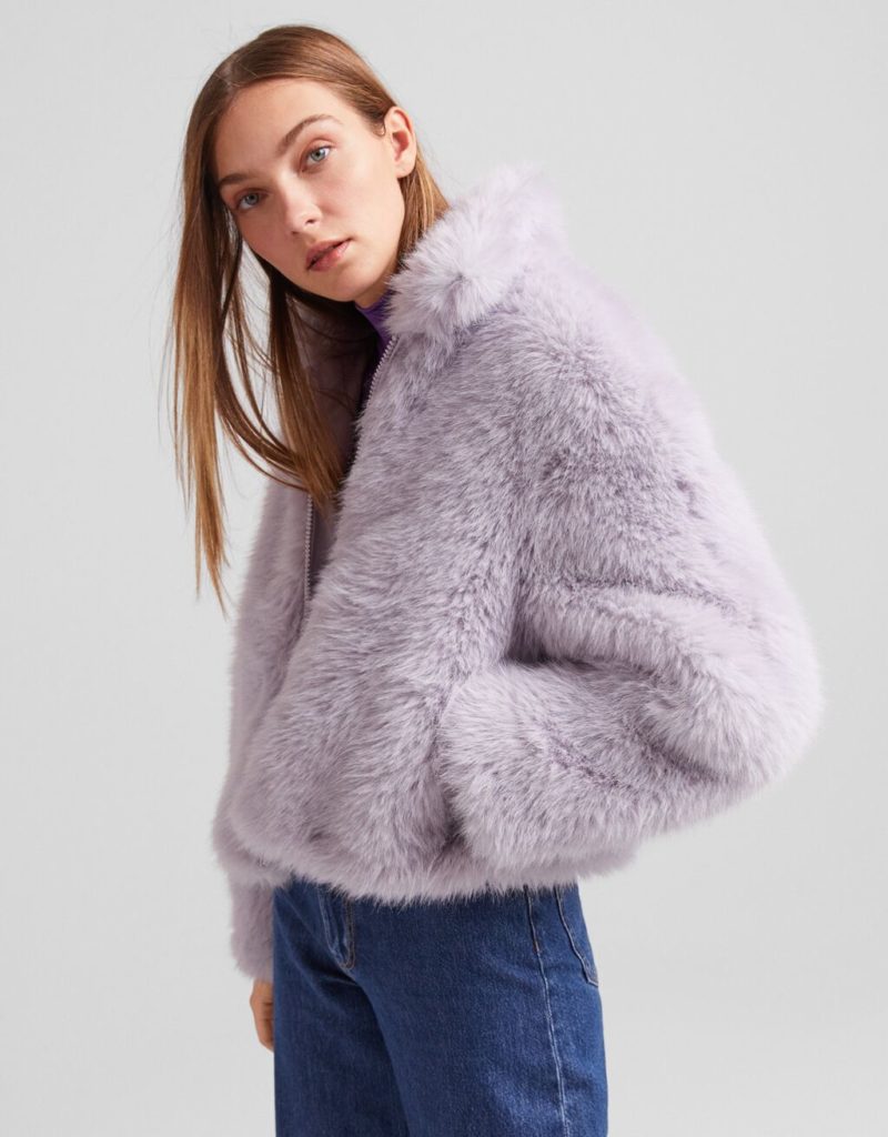 Un manteau Bershka parmi les plus vestes en fausse fourrure