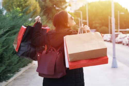 Black Friday 2021 : toutes les meilleures offres pour être certaine de faire des bonnes affaires !