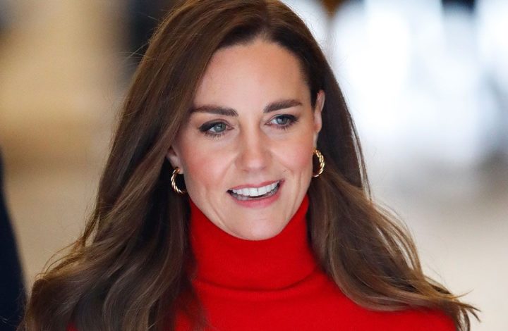 Kate Middleton : Cette robe manteau rouge va faire un carton et vous inspirer !