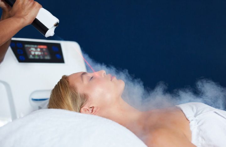 Soin de la peau : La cryothérapie, le traitement le plus rapide à faire à la maison