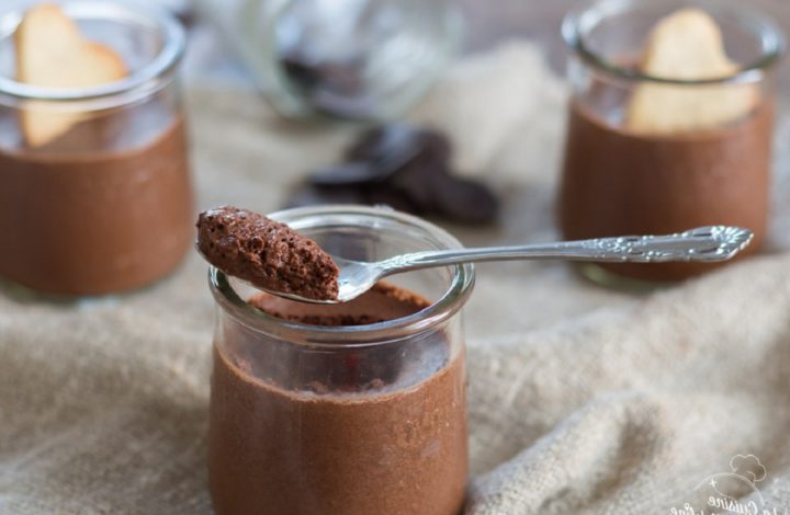 Mousse au chocolat : La recette de Cyril Lignac va vous faire fondre !