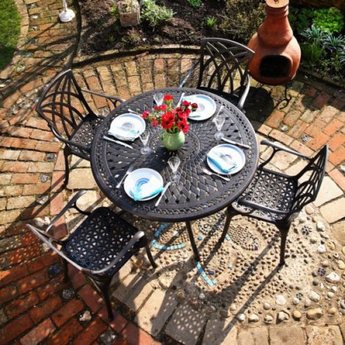 Du mobilier de jardin chic pour votre terrasse