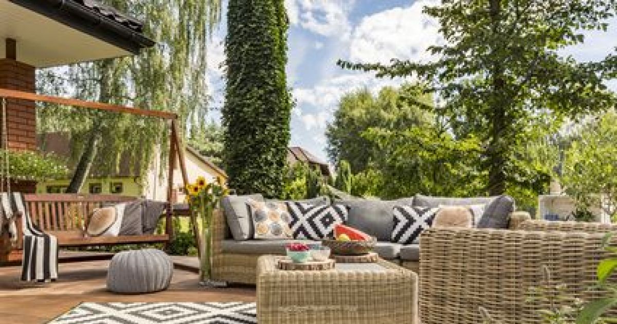 Jardin : Tous nos conseils et astuces pour bien choisir votre mobilier de jardin chic !