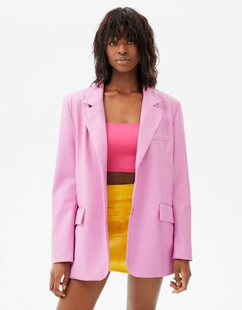 Un blazer en cuir Bershka pour adopter la tendance mode du printemps