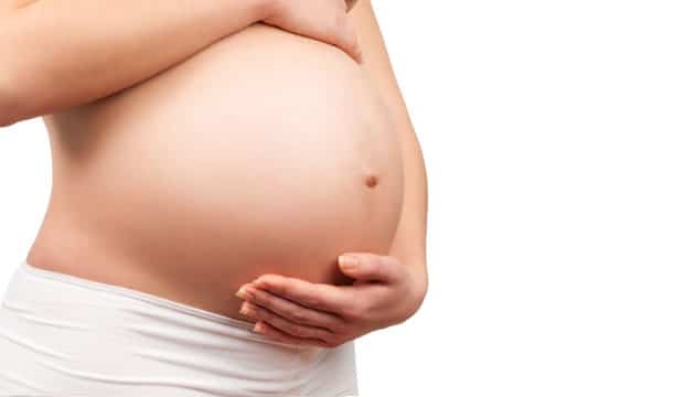 Vapoter pendant sa grossesse, les risques pour sa santé