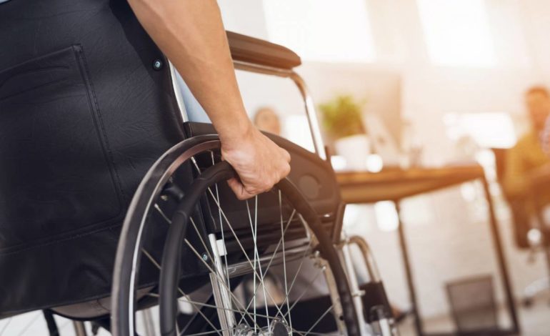 Parent handicapé : comment faire pour l’aider ?