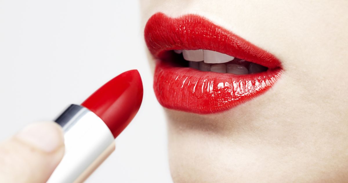 Maquillage : Ces superbes rouges à lèvres qui sont les plus tendances et que vous devrez mettre ce printemps !