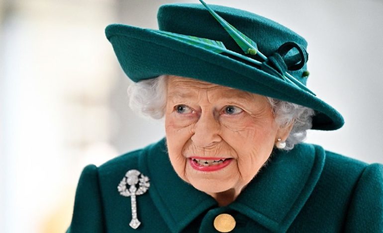 Famille royale : La reine Elizabeth II crée le buzz en vendant son propre liquide vaisselle ?