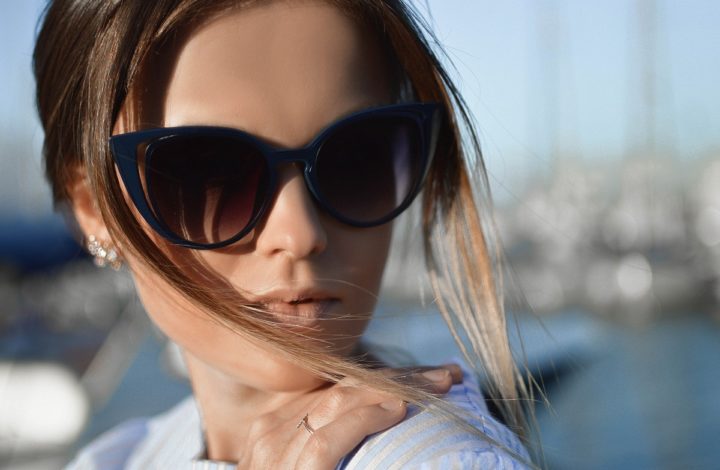 Accessoire tendance 2022 : Quelle monture de lunette selon les modeuses ?