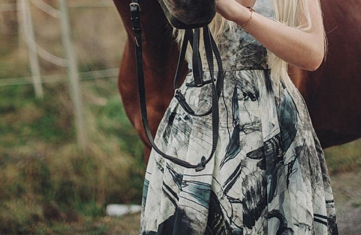 Tendance 2022 : Les styles bohémiens et les tenues Hippie chic font leur grand retour cette année !