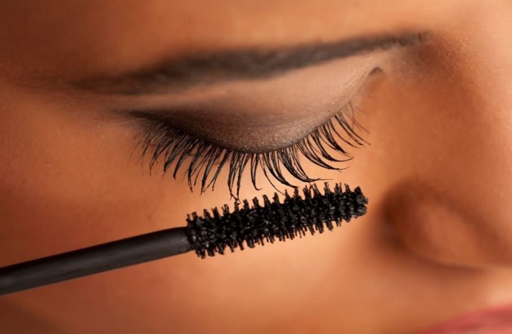Astuce maquillage : les 5 étapes à suivre pour avoir des sourcils impeccables !