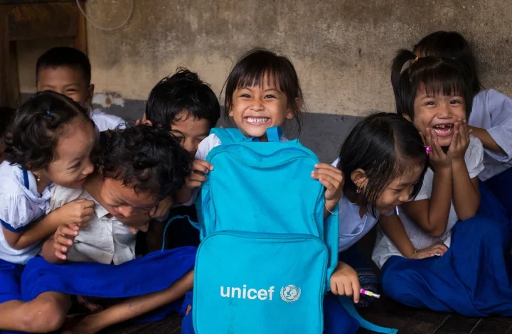 Faites un don pour soutenir l’UNICEF et faites une bonne action cette année !