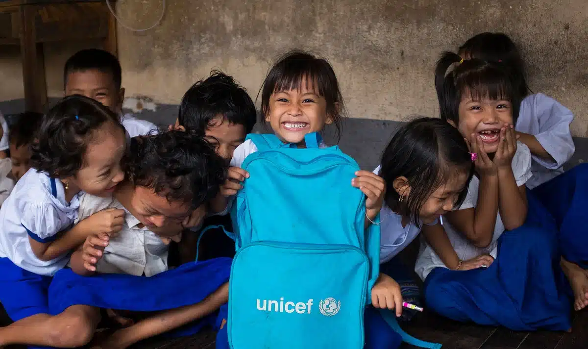 Faites un don pour soutenir l’UNICEF et faites une bonne action cette année !