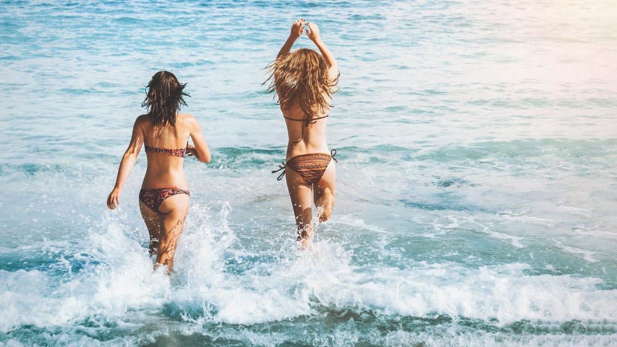 Tendance 2022 : Les bikinis que toutes les femmes voudront absolument porter sur la plage cet été 2022 !