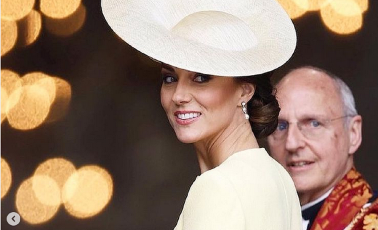 Kate Middleton : Elle est sublime avec son manteau blanc, on vous dévoile tout !