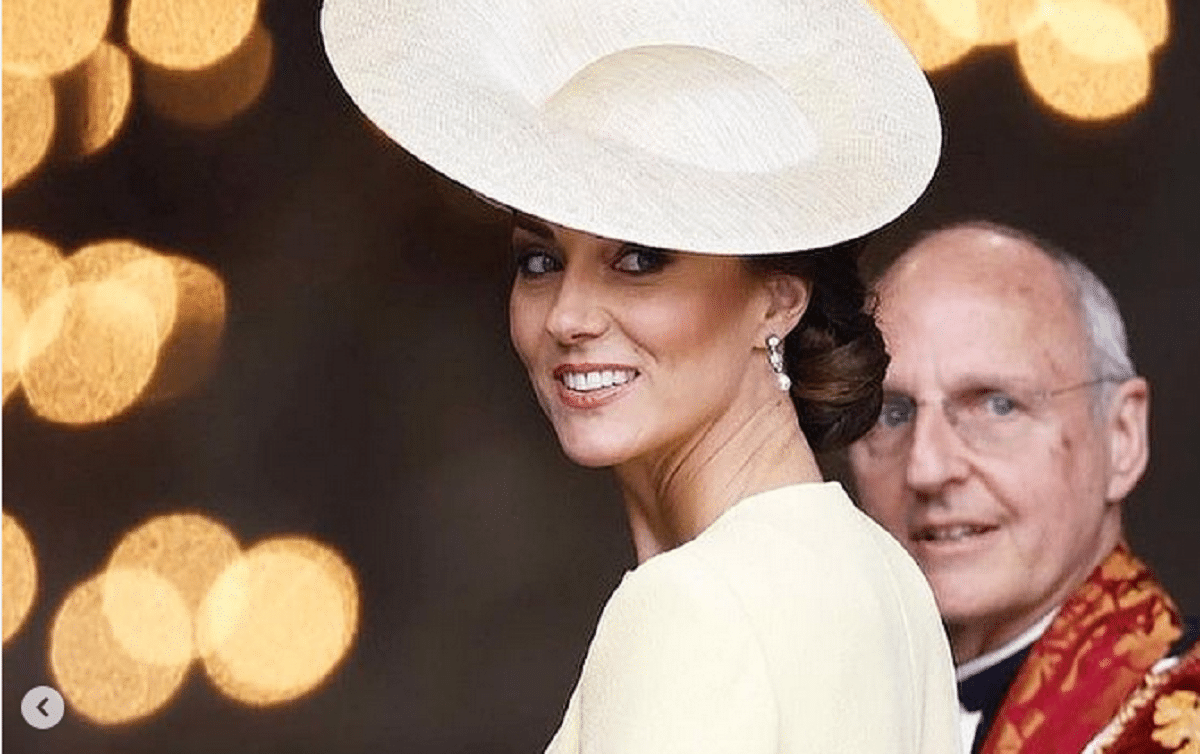 Kate Middleton sublime avec son manteau blanc, on vous dévoile tout !