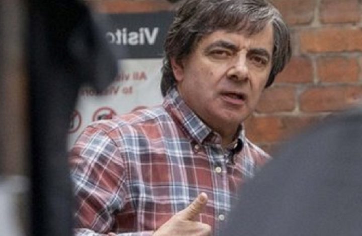 Seul face à l’abeille : La mini-série de Rowan Atkinson va bientôt débarquer sur Netflix !