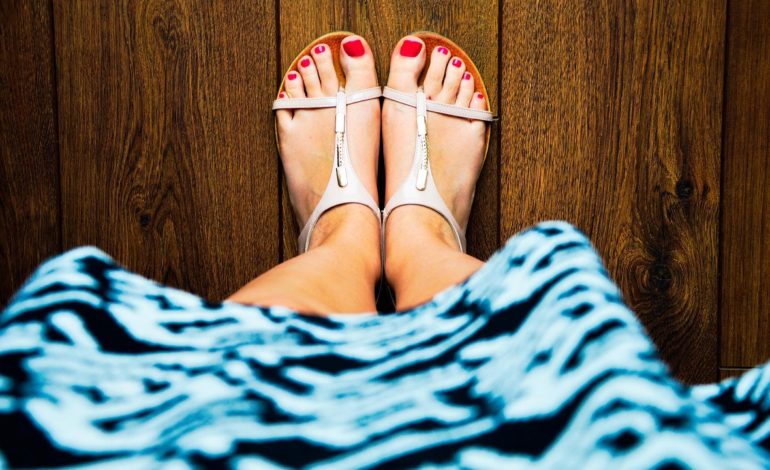 Tendance 2022 : Cette paire de sandales d’été à petit prix chez Amazon est le must-have de la mode !
