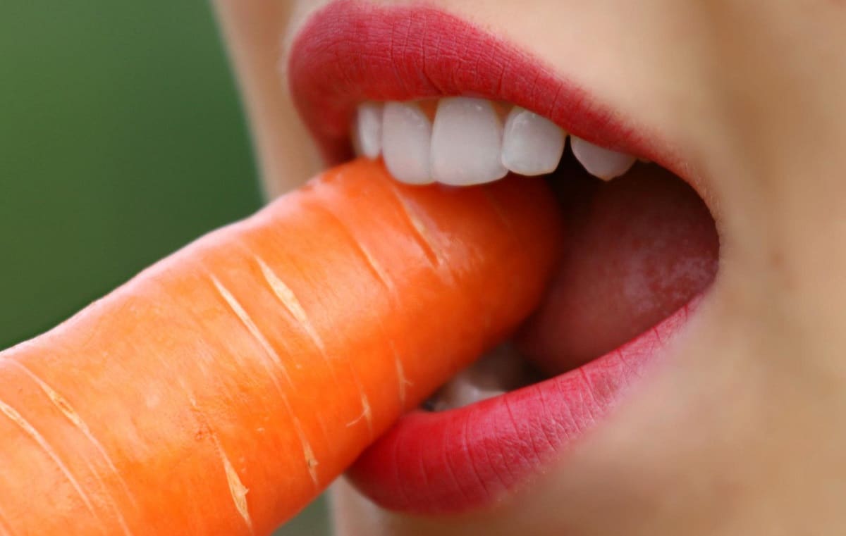 Alimentation : Voici pourquoi vous devez absolument manger des carottes cet été !