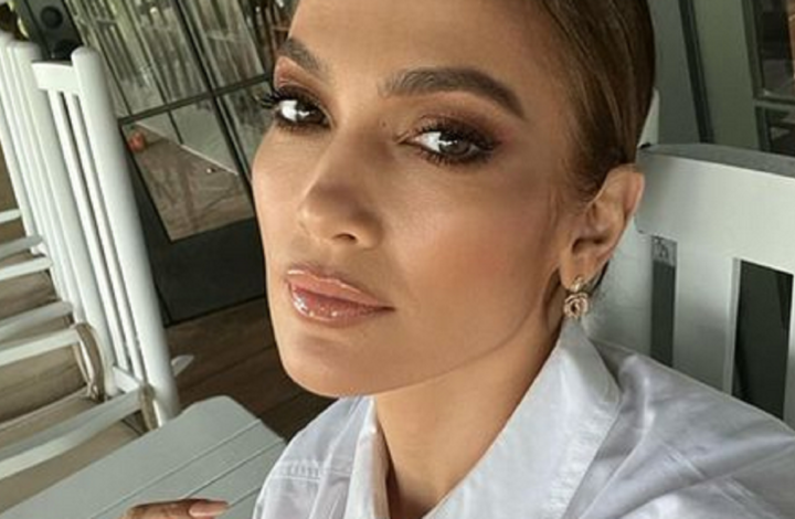 Jennifer Lopez : La tenue qu'elle a opté pour sa lune de miel avec Ben Affleck est devenue virale !