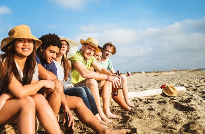 Vacances : Peut-on vivre sans faire du tourisme ?