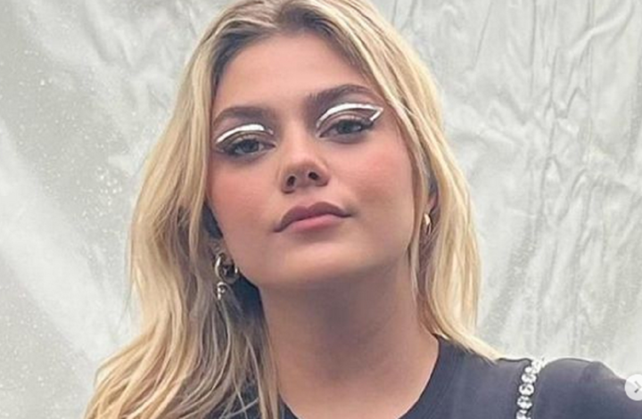 Louane sublime : cette nouvelle coiffure va en inspirer plus d'une !