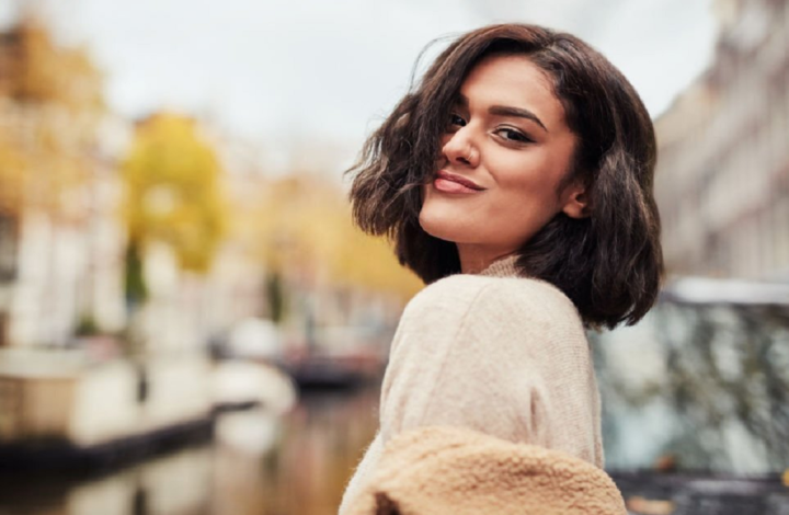 Coiffure Tendance : Testez cette coupe idéale pour cheveux fins à la rentrée !