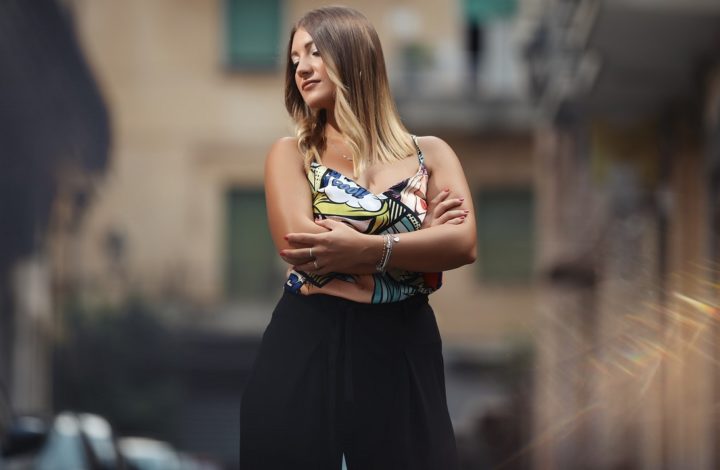 Astuce mode : quels looks adopter pour rester jeune selon Cristina Cordula ?