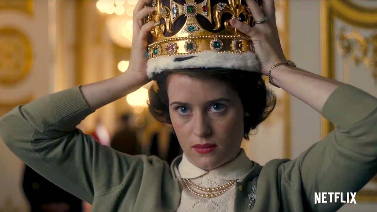The Crown saison 6 : Le tournage des prochains épisodes de la série Netflix est à l’arrêt !