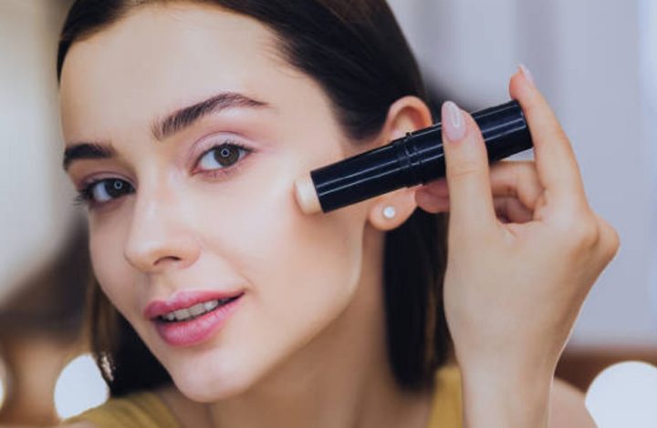 Anti-cernes : Découvrez le top 6 de ce soin visage pour moins de 10 euros.