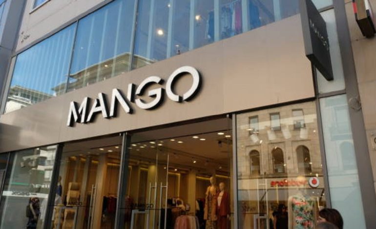 Mango : Margot Robbie opte pour le look officewear en misant sur des articles qu’elle a shoppés chez la marque