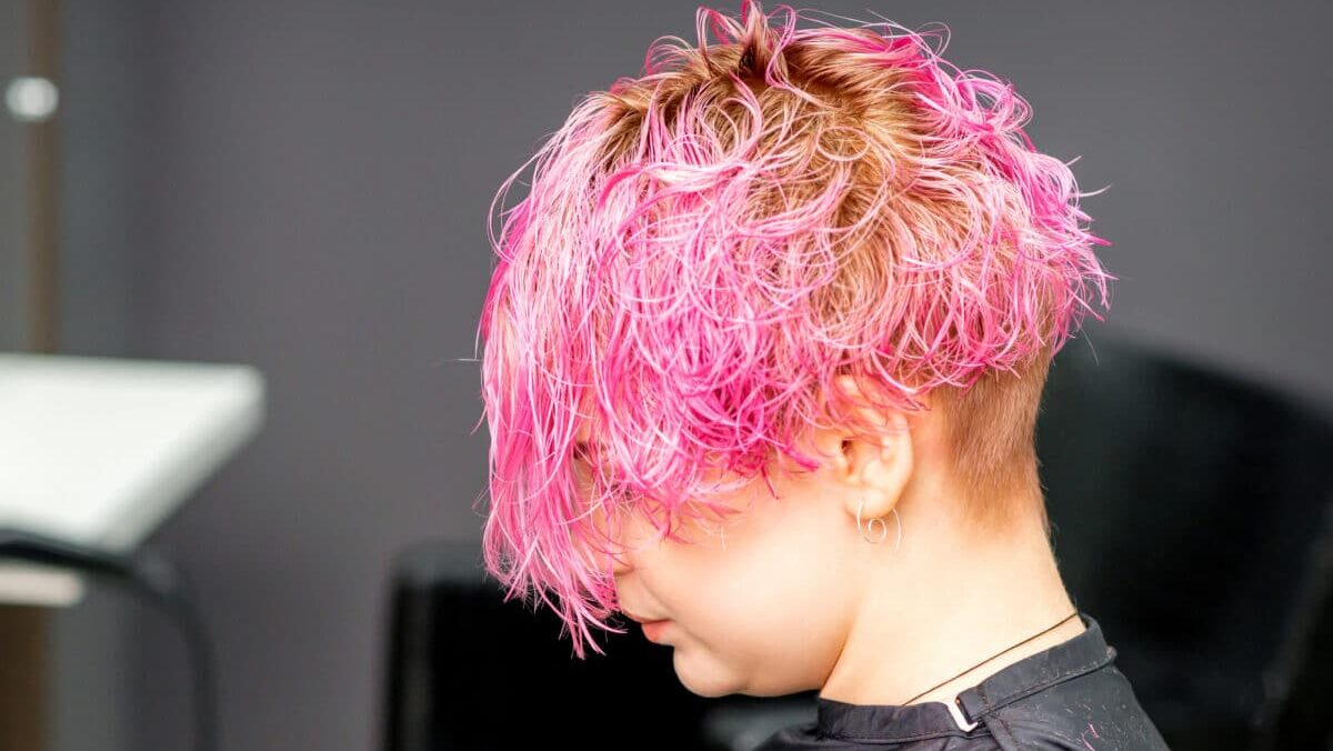 Toutes les meilleures astuces pour réussir à retrouver votre coloration naturelle cet été