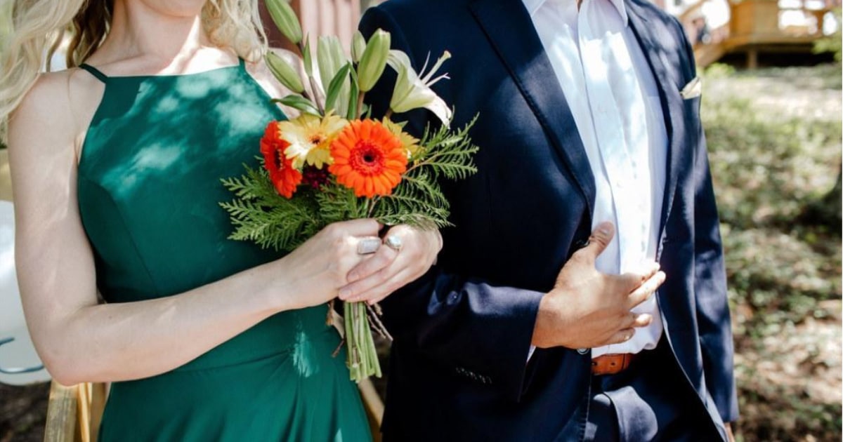 Comment habiller un cortège de mariée vert ？