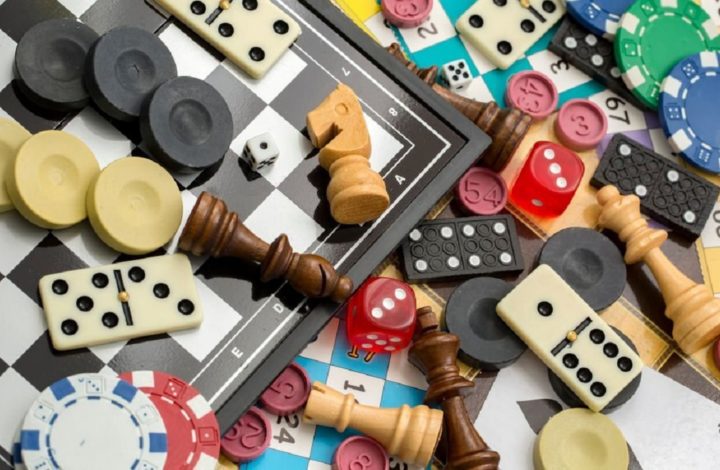 Jeux de société : Les meilleurs pour vous faire passer du bon temps cet hiver !