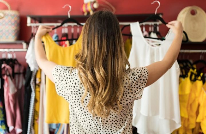 Vêtements : Voici quelques astuces pour donner une belle senteur à vos habits sans utiliser de parfum !