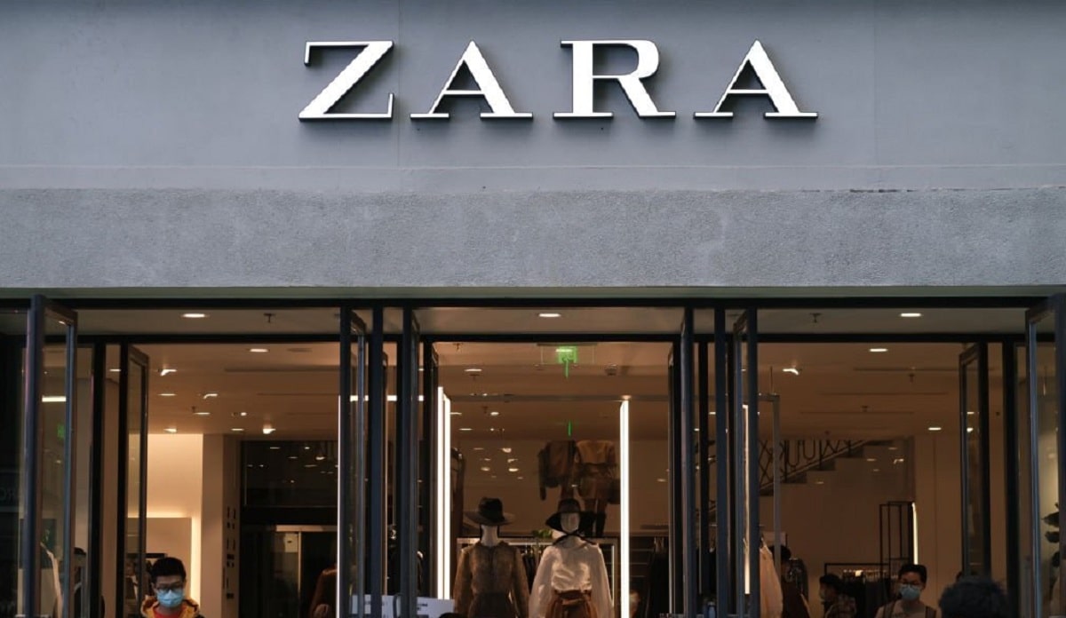 Une nouvelle robe Zara pour affronter l'hiver ! Ne ratez pas l'occasion de vous en procurer une !
