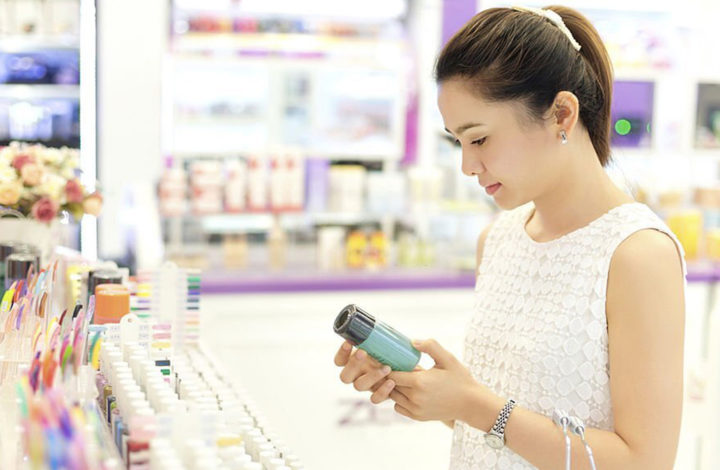 Produits de beauté : Quelles sont les marques de cosmétiques bio utilisées par les stars ?