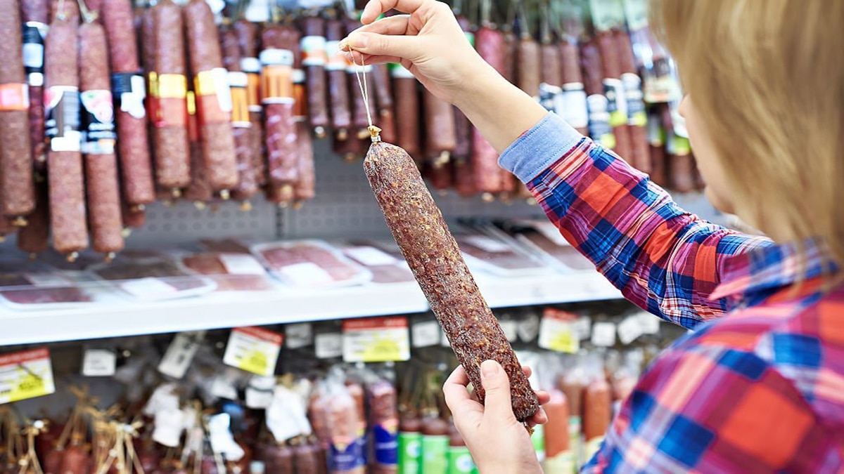 Rappel massif : Des saucisses fumées commercialisées à travers toute la France devront être ramenées à cause de la salmonelle !