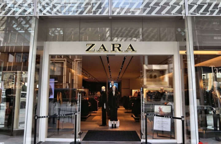 Zara frappe fort et dévoile une petite robe courte qui fera un carton pour 2023 !