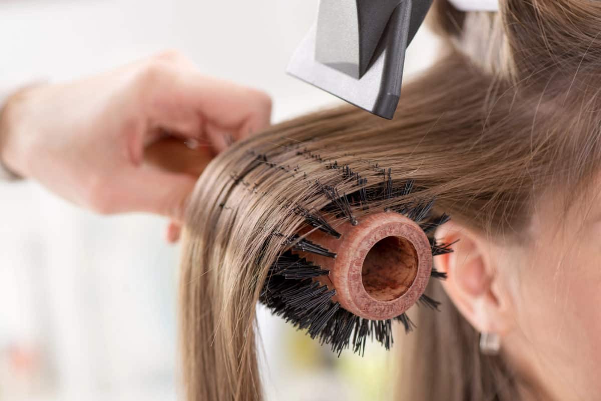 Brushing sans sèche-cheveux