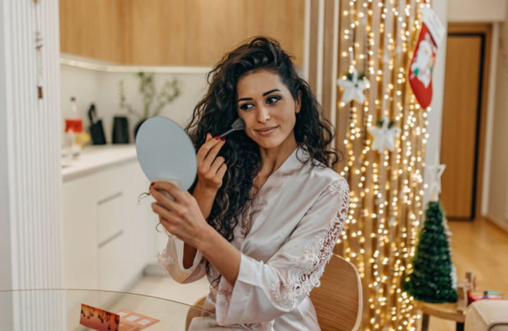 Rajeunissez votre visage avec ces conseils maquillages pour les plus de 50 ans