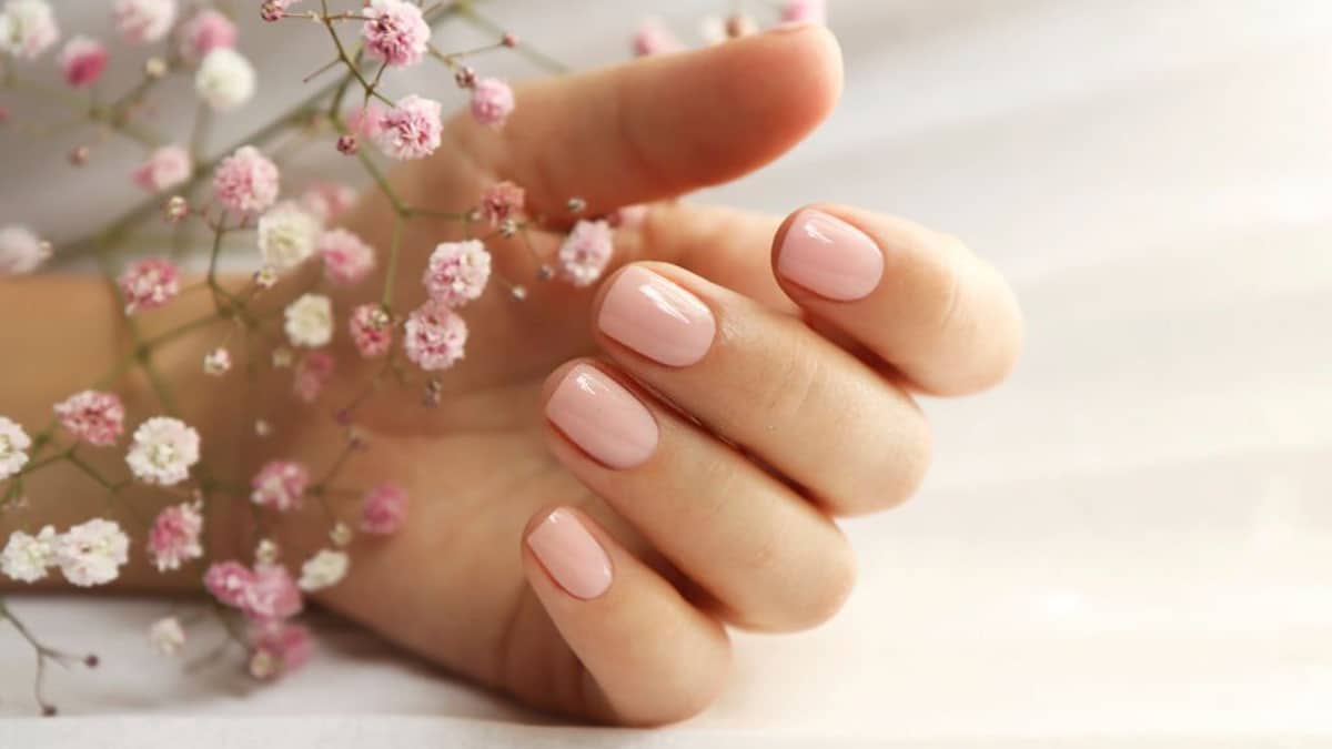 Astuce manucure : Conseils pour faire durer son vernis à ongles plus d'un mois